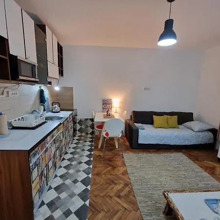 Flat In Center Of Apartman