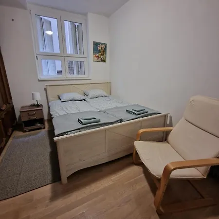 Flat In Center Of Belgrád
