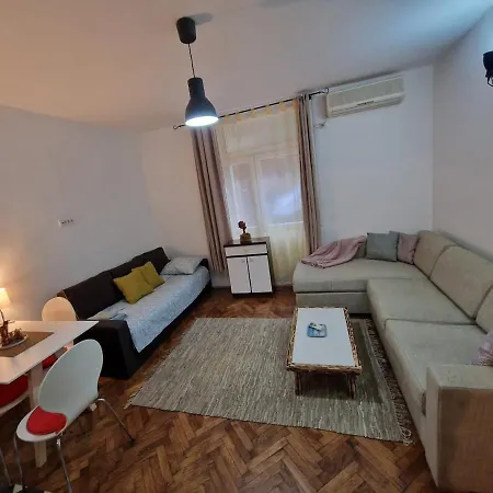 Flat In Center Of Apartman Belgrád